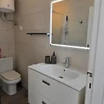 Lovely With Pool Appartement