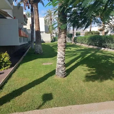 Apartmán Lovely With Pool