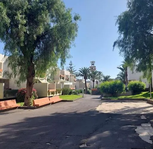 Lovely With Pool Apartment